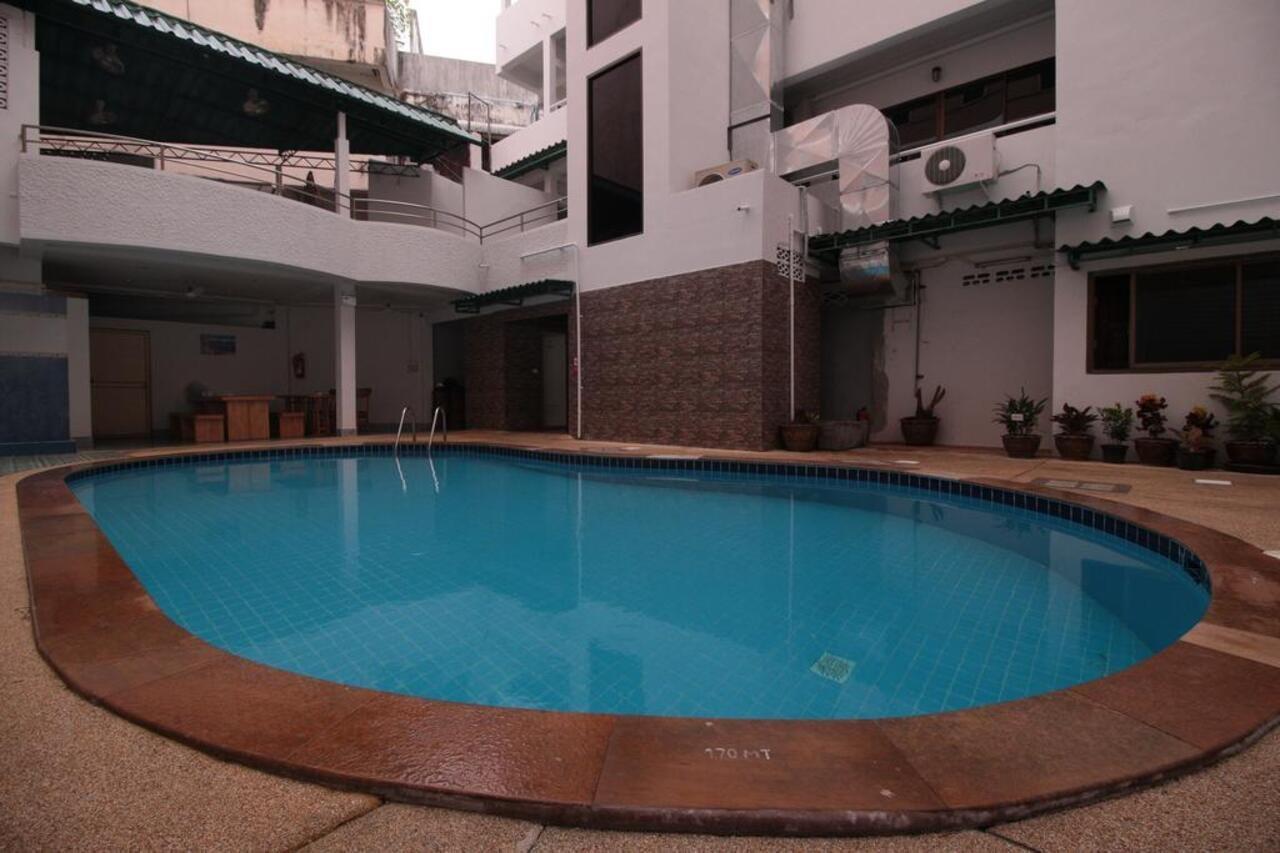 Taj Phuket Inn Patong Exterior photo