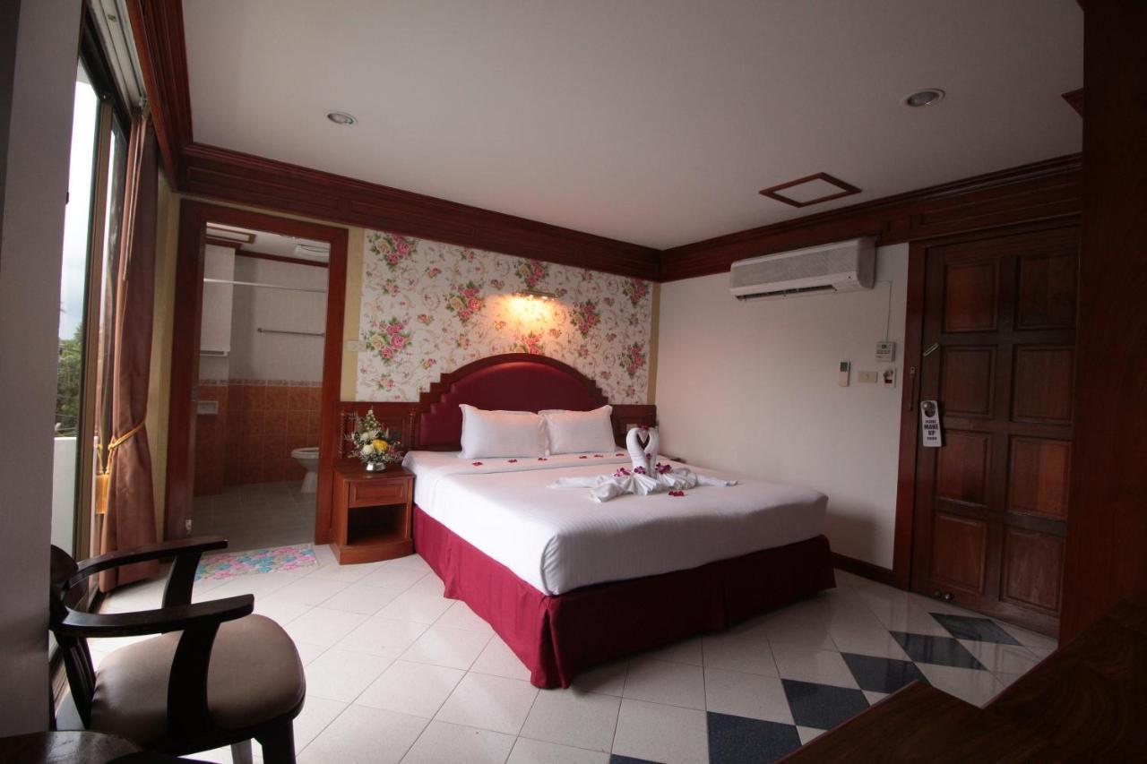 Taj Phuket Inn Patong Exterior photo