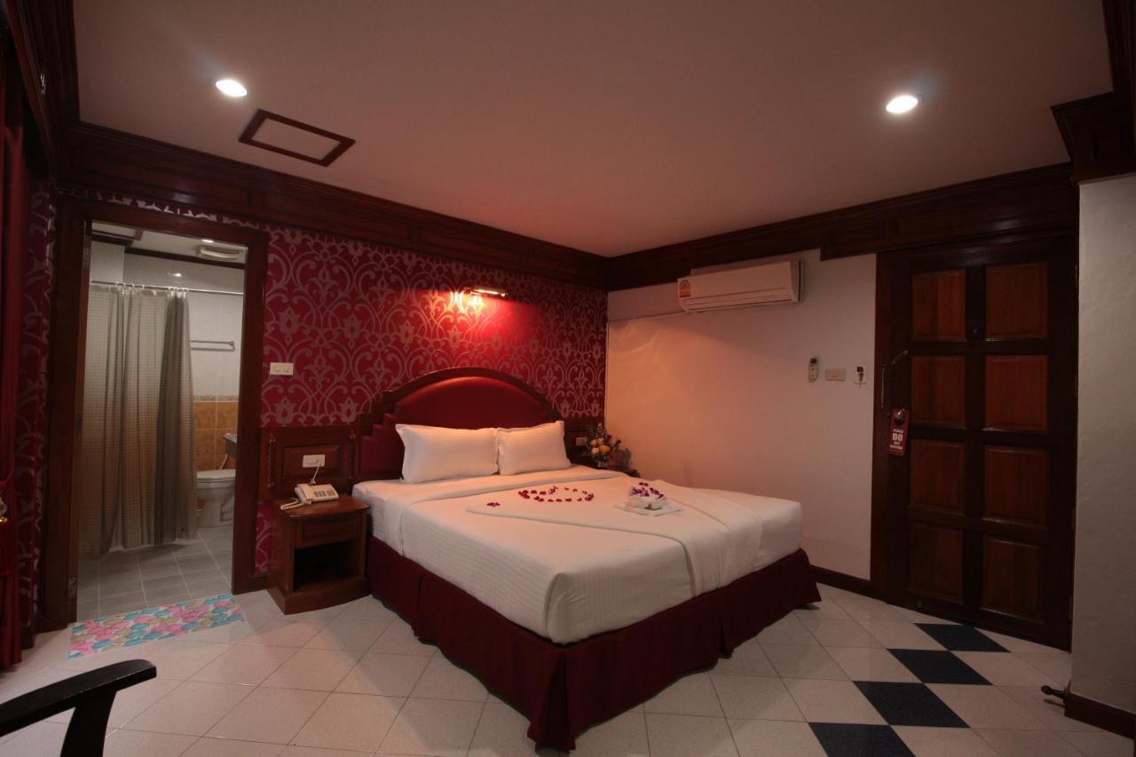 Taj Phuket Inn Patong Exterior photo